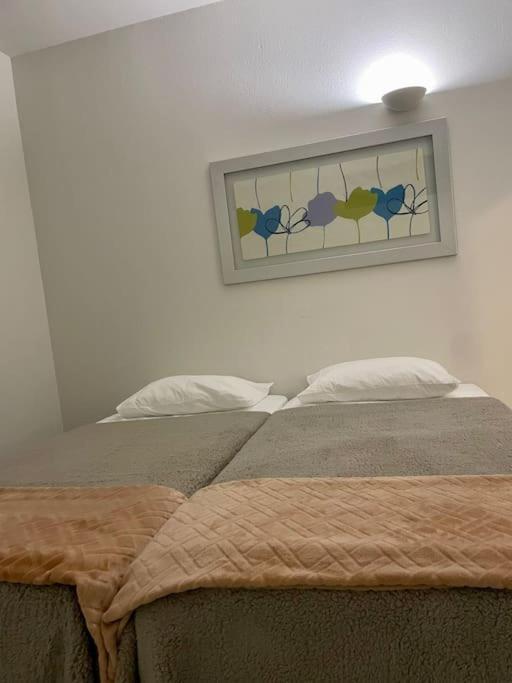 Newly Refurbished 2 Bed Appt Віламора Екстер'єр фото
