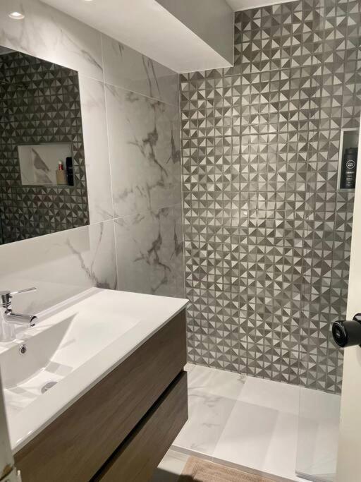 Newly Refurbished 2 Bed Appt Віламора Екстер'єр фото
